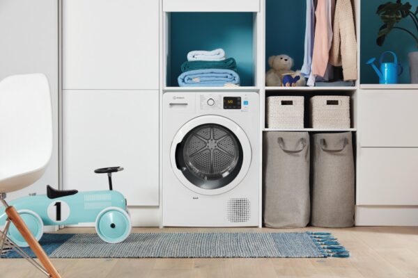 Indesit YTN M11 82K RX SPT - Secadora Con Bomba De Calor 8 Kg A++ Blanco - Imagen 2