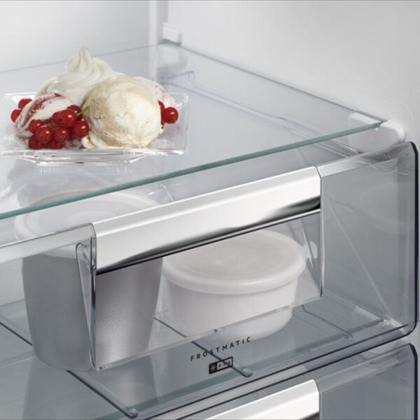 Aeg SCE618E5TS - Frigorifico Combi Integrable Nofrost F Alto 177 Cm Ancho 54,6 Cm - Imagen 3