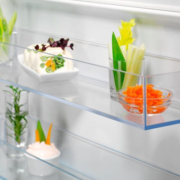 Electrolux LNS5LE18S - Frigorifico Combi Integrable Sin Nofrost E Alto 177 Cm Ancho 54,6 Cm - Imagen 6